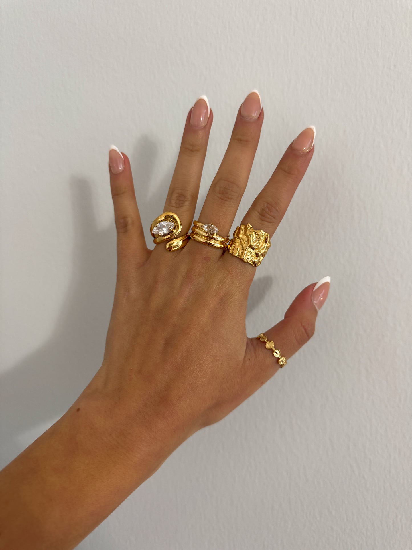 Eloria Textured Band