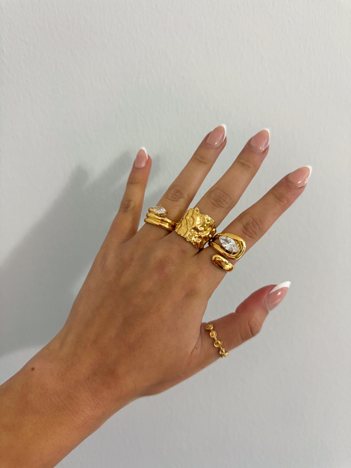 Eloria Textured Band